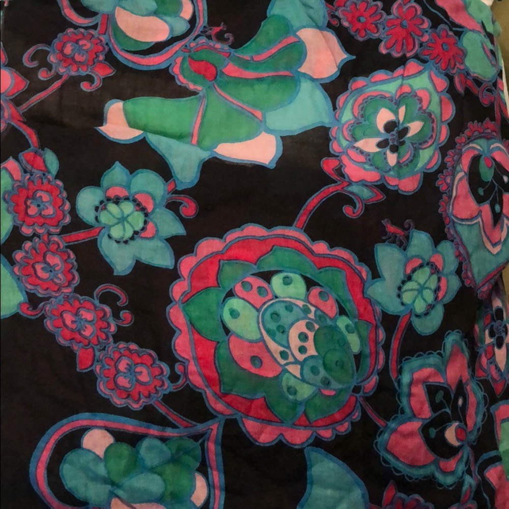 Lilly Pulitzer Black Drama Queen Murfee scarf